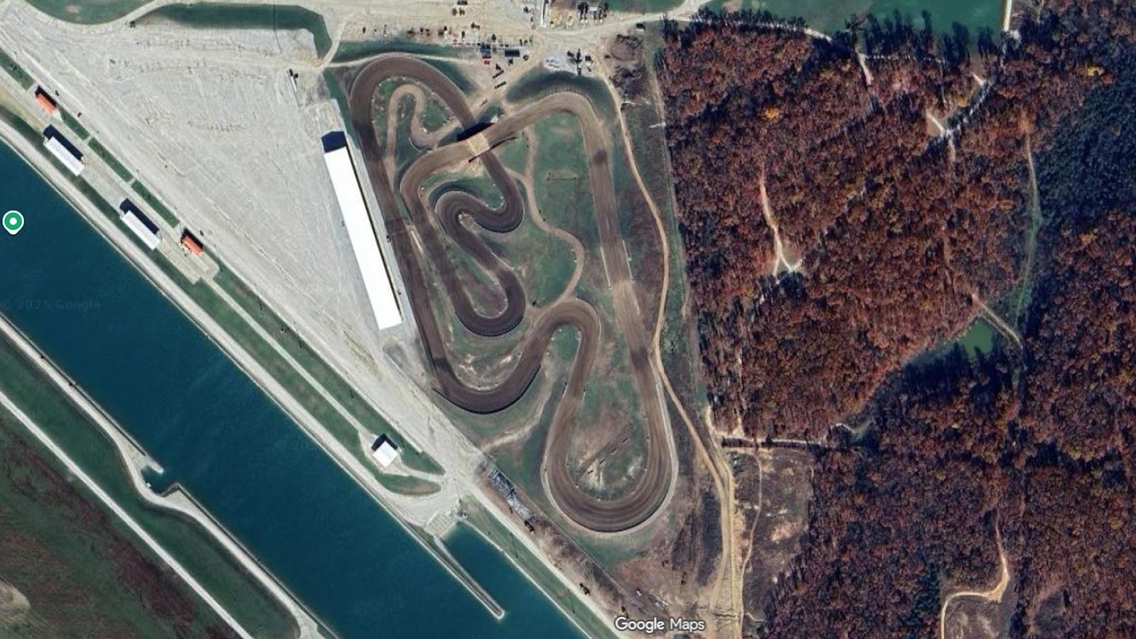 Aerial view race track from map point of view